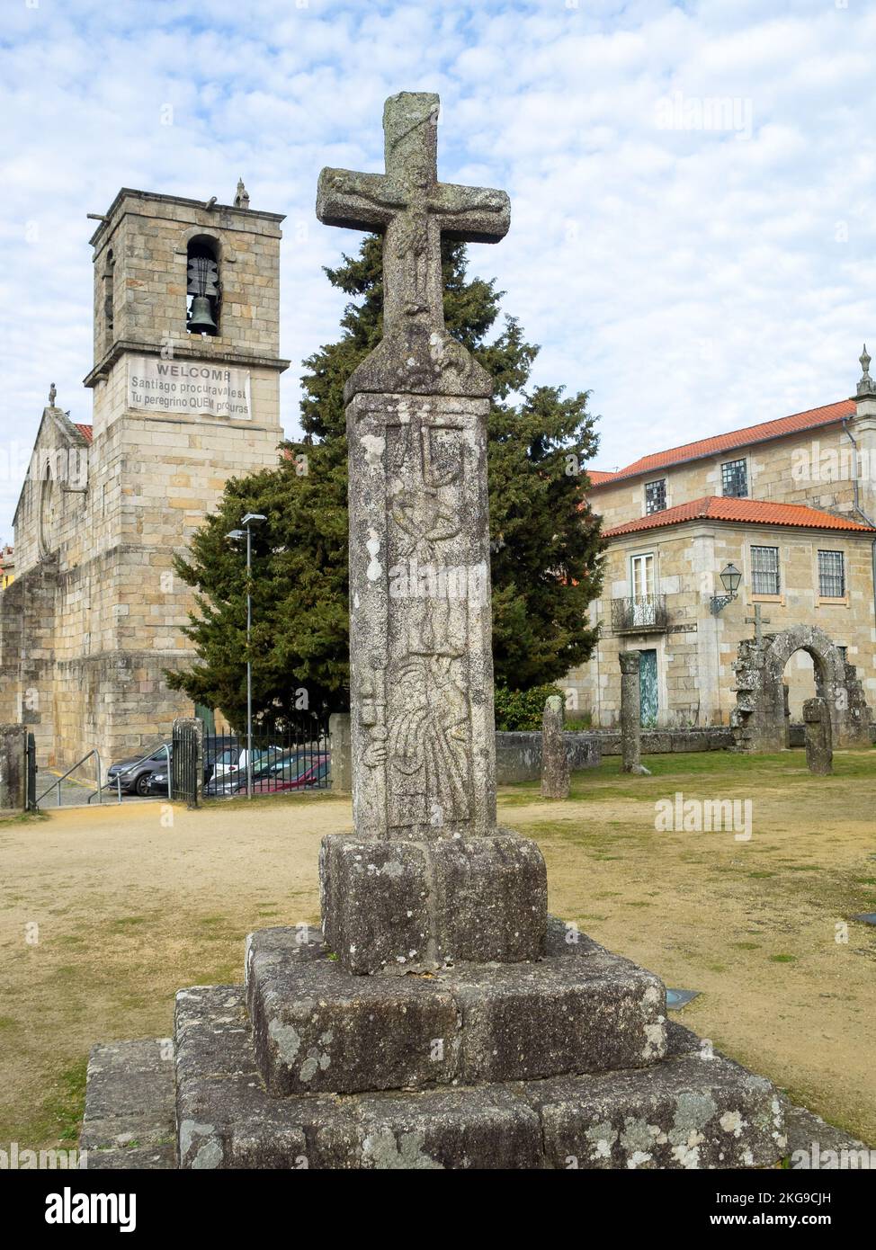 Pillory con gallo e uomo impiccato dalla storia di Barcelos Foto Stock
