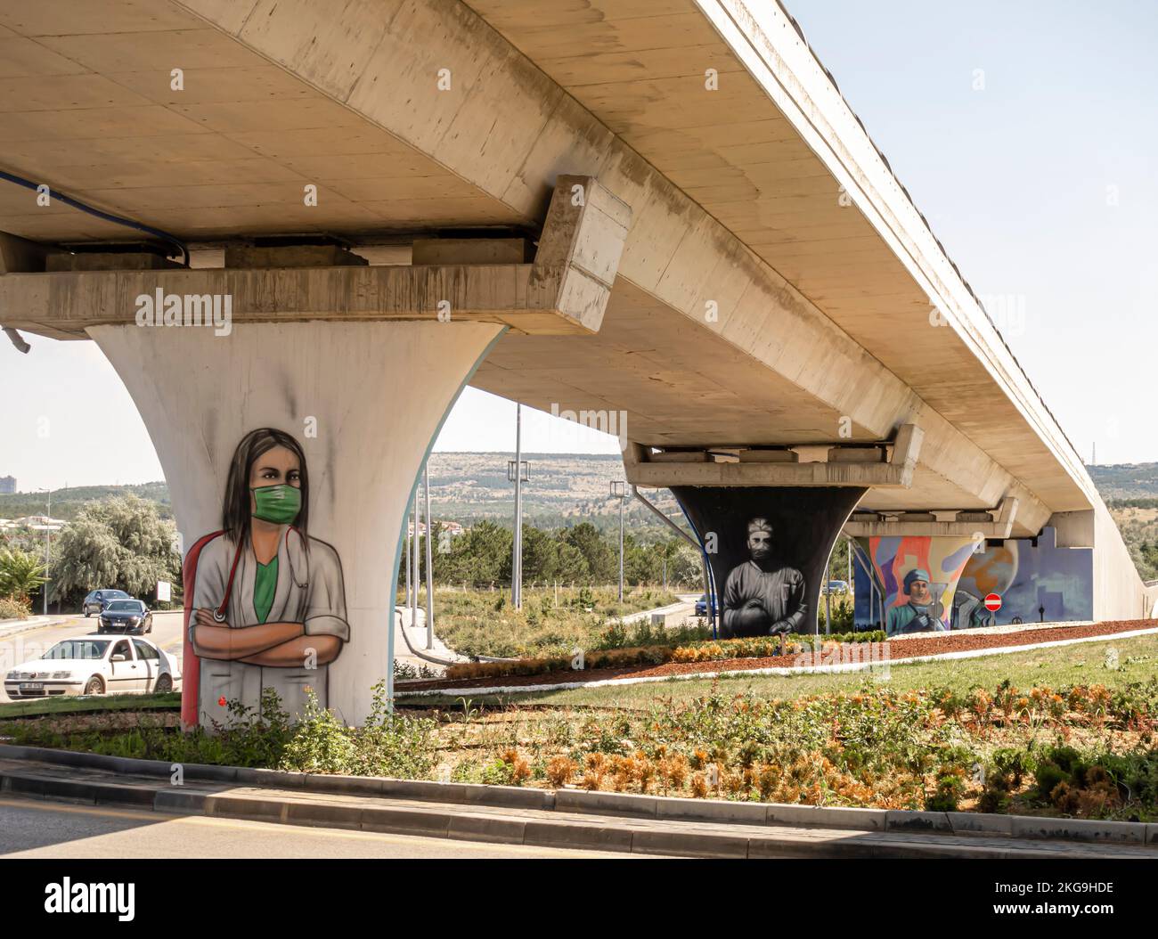 Serie di murales dedicati agli operatori sanitari in Turchia e alle proteste del personale dell'industria sanitaria. Ankara, Turchia Foto Stock