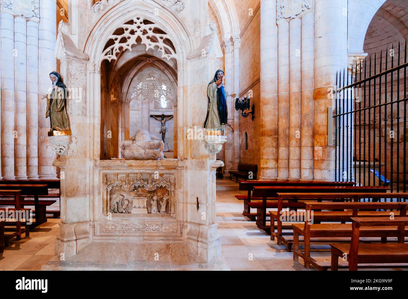 La baldacchino di San Juan de Ortega è in stile gotico elisabettiano dall'anno 1464. I resti del Santo non riposano in questo baldacchino. È auto Foto Stock