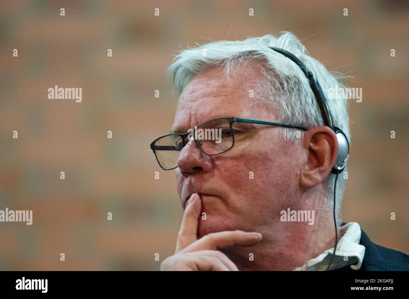 Bogota, Colombia, 22 novembre 2022. Kristinn Hrafnsson, direttore capo di WikiLeaks, parla durante una discussione sulla libertà di espressione all'Università Nazionale della Colombia, a Bogotà, Colombia, 22 novembre 2022. Foto Stock