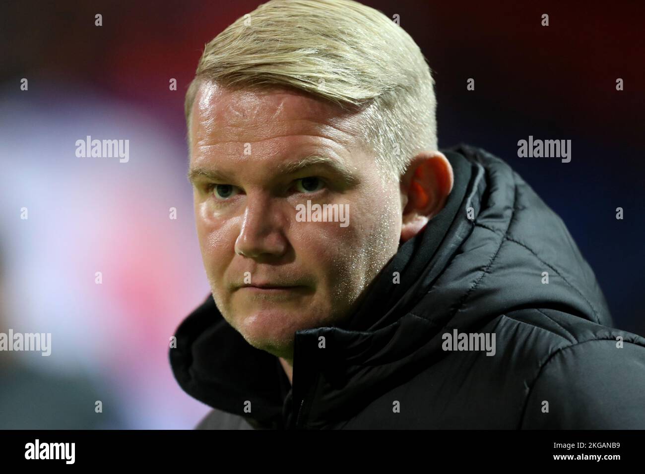 Pete Wild, manager del Barrow, durante il Trofeo EFL Round del 32, partita tra Bolton Wanderers e Barrow allo stadio dell'Università di Bolton, martedì 22nd novembre 2022 a Bolton, Inghilterra. (Foto di: Mark Fletcher | MI News) Credit: MI News & Sport /Alamy Live News Foto Stock