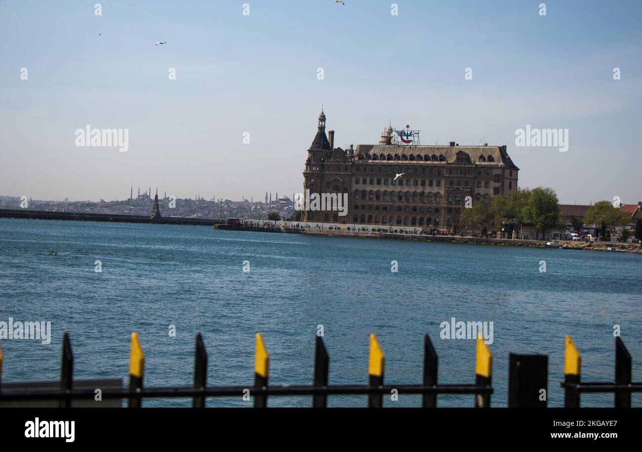 Di Haydarpasa stazione ferroviaria di Kadikoy, Istanbul, nella vista Foto Stock