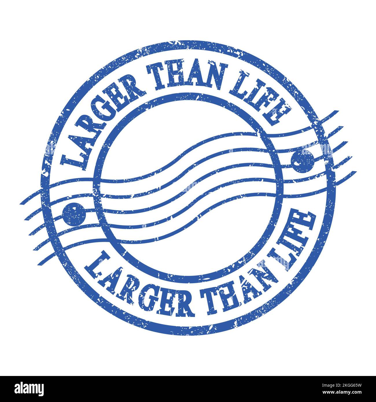 PIÙ GRANDE DELLA VITA, testo scritto su francobollo blu grungo. Foto Stock