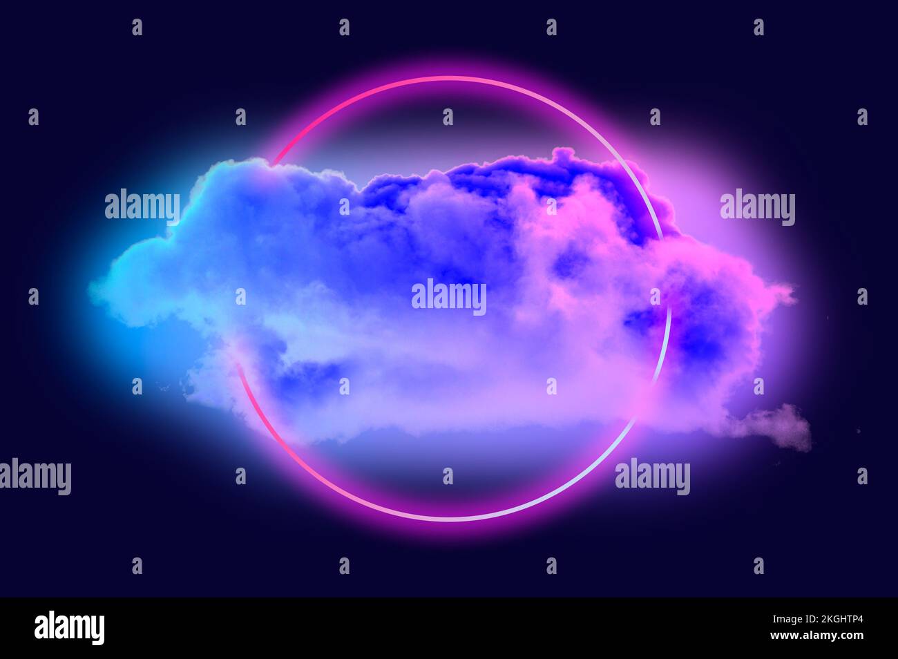 con anello di luce al neon sul cielo scuro della notte Foto Stock