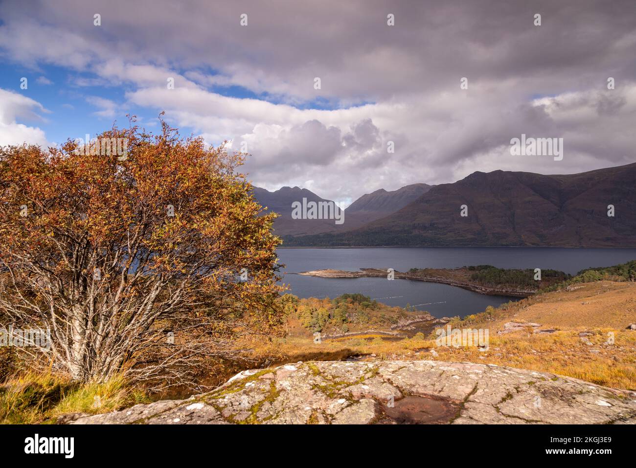 Little Loch Torridon negli altopiani della Scozia nord-occidentale Foto Stock