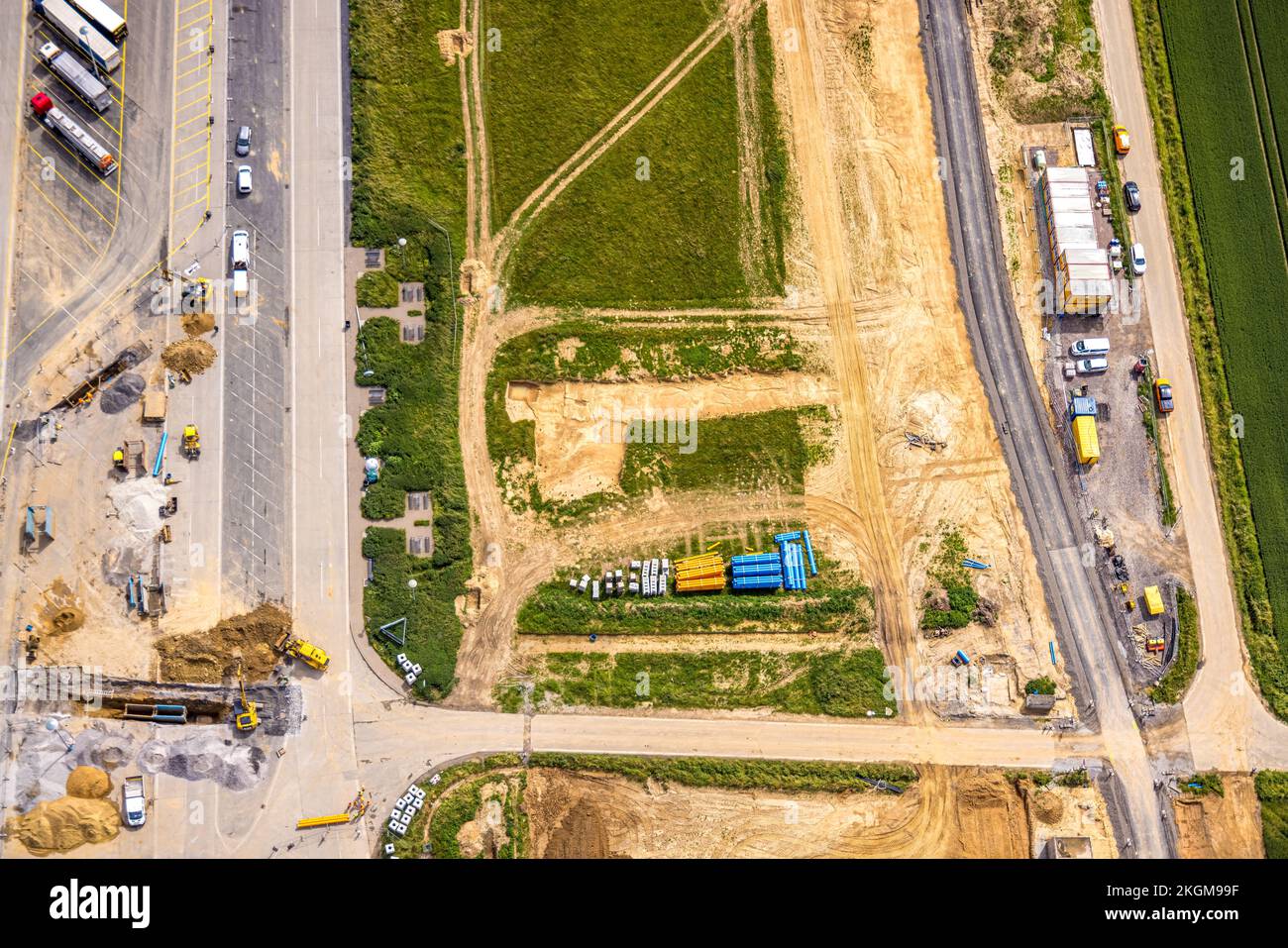 Vista aerea, sito archeologico di scavo, cantiere edile presso l'area di servizio della superstrada Am Haarstrang presso la superstrada A44, Westbüderich, Werl, Soeste Foto Stock