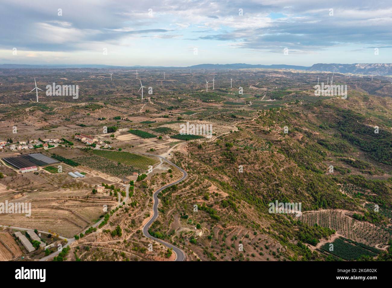 Spagna, Catalogna, Les Garrigues, veduta aerea di campagna eolico fattoria Foto Stock