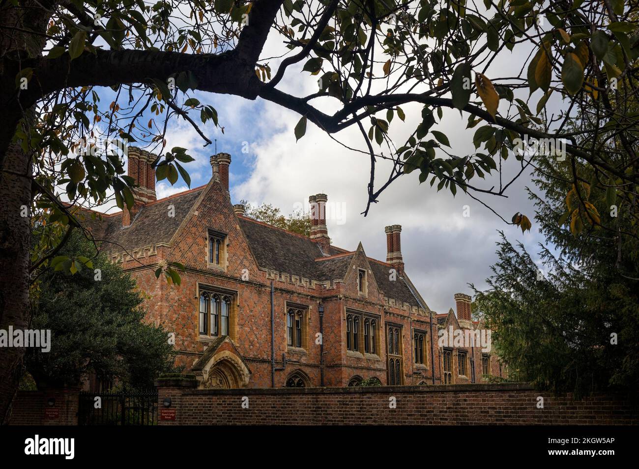 CAMBRIDGE, Regno Unito - 31 OTTOBRE 2022: Esterno del St John's College, Masters Lodge Foto Stock