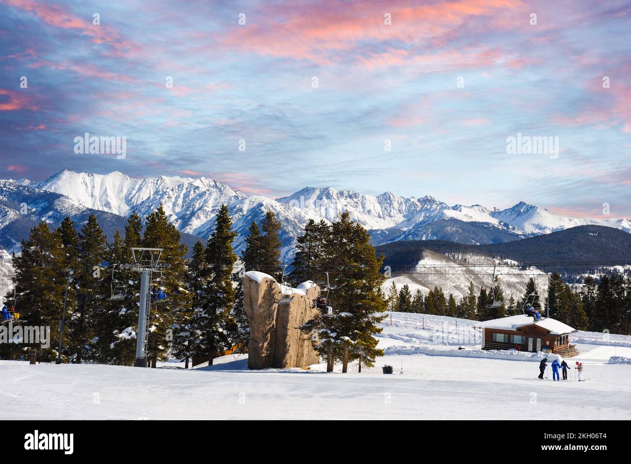 Una bella mattinata sulle piste da sci del Colorado con condizioni sciistiche perfette. Foto Stock