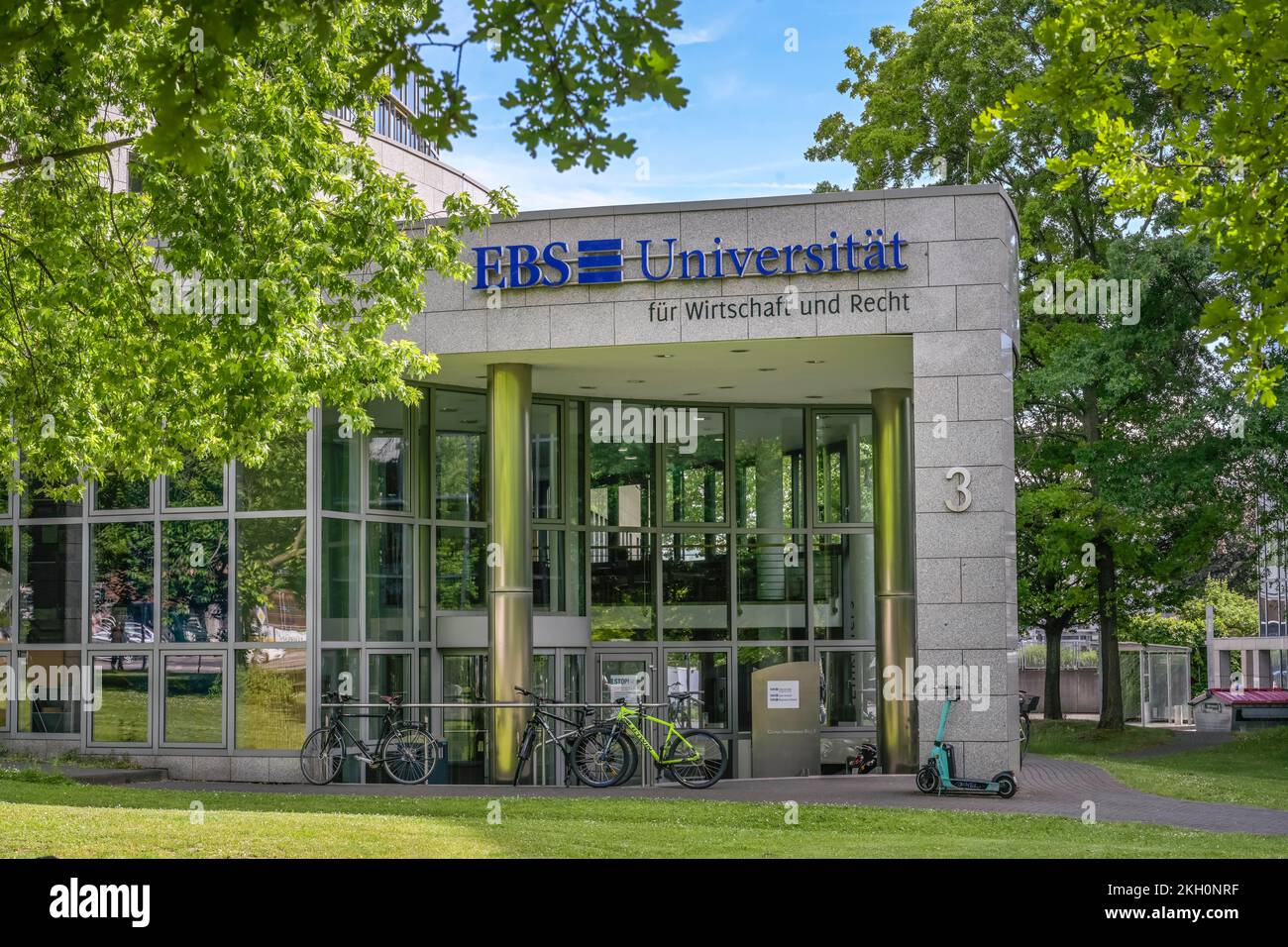 EBS Universität für Wirtschaft und Recht, Gustav-Stresemann-Ring, Wiesbaden, Hessen, Deutschland Foto Stock