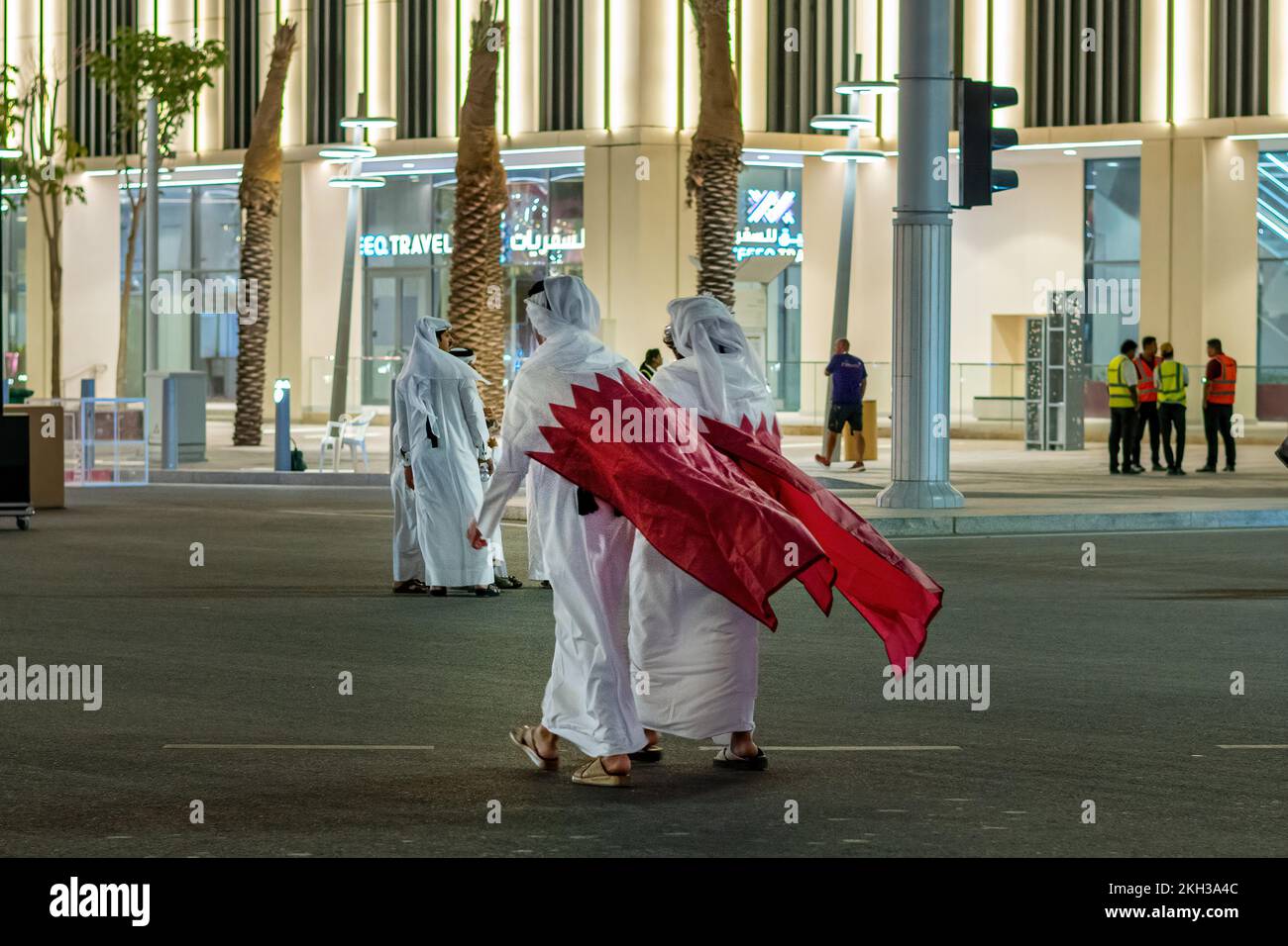 Coppa del mondo FIFA Qatar 2022 i fan del Qatar si divertono a Lusail Boulevard Foto Stock