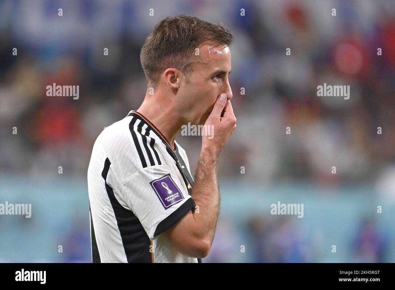 Mario GOETZE (GER), gesto, indifeso, azione, immagine singola, motivo singolo tagliato, metà figura, metà figura. Germania (GER) - Giappone (JPN) 1-2 Group Stage Group e su 23.11.2022 allo Stadio Internazionale di Khalifa. Coppa del mondo di Calcio 2022 in Qatar dal 20,11. - Dalle 18.12.2022 alle Foto Stock