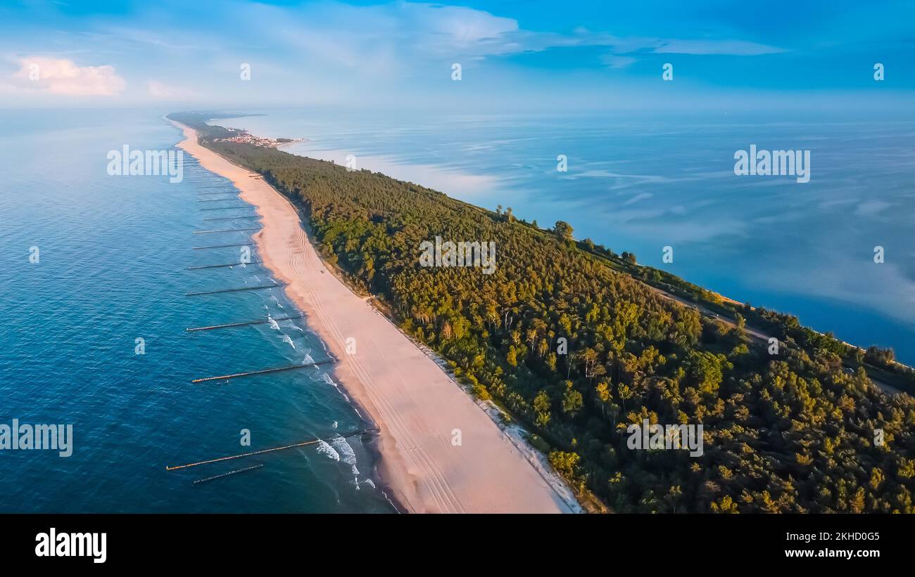 Veduta aerea, spiaggia da sogno, Panorama della baia Hel, Zatoka Pucka, Polonia, Europa Foto Stock