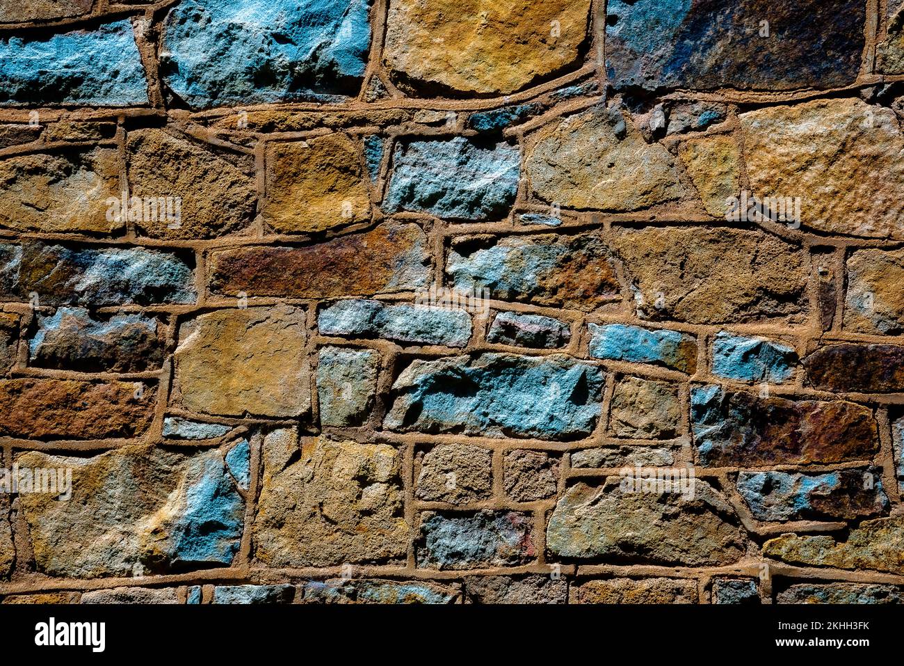 Muro di pietra di un edificio storico nel comune di Braidwood Foto Stock