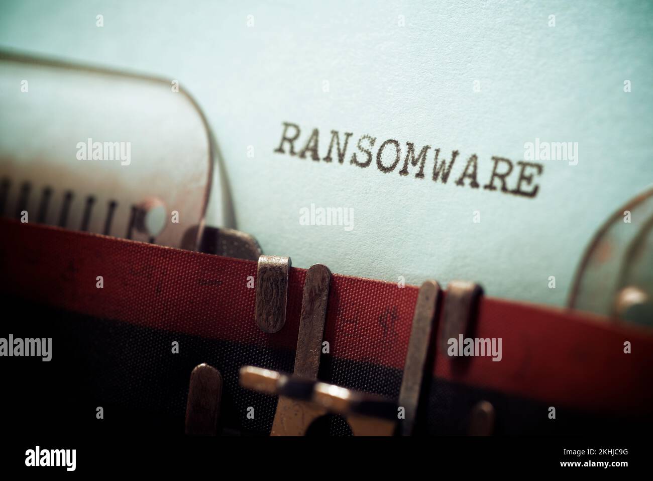 Testo ransomware scritto con una macchina da scrivere. Foto Stock