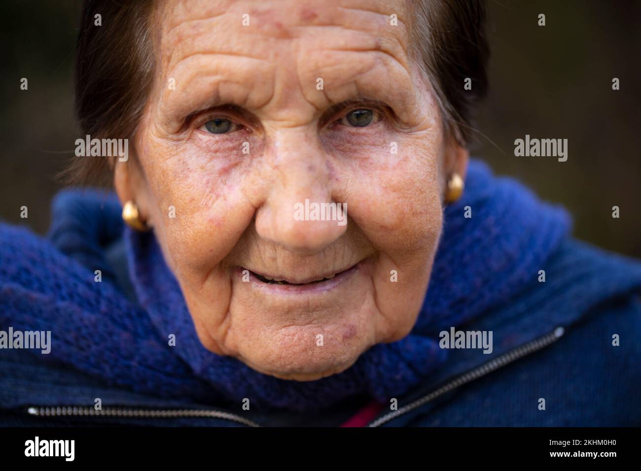 Marina Vilalta i Fajula, il pastore femminile più antico della Catalogna (distinto con Creu de Sant Jordi nell'estate 2022) Foto Stock