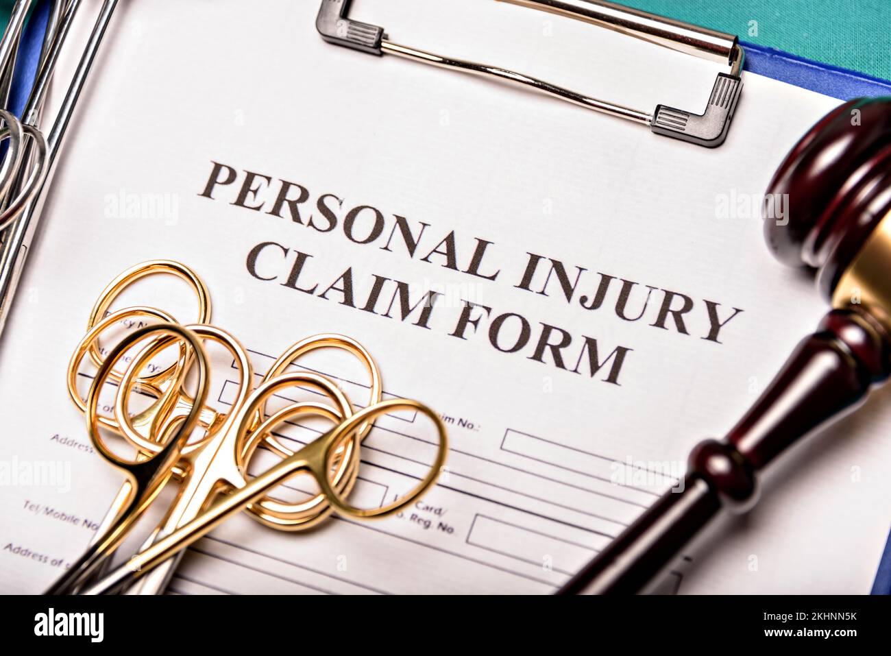 Servizi legali di avvocati per le rivendicazioni di malpractice medica. Modulo di richiesta di malpractice medica. Foto Stock