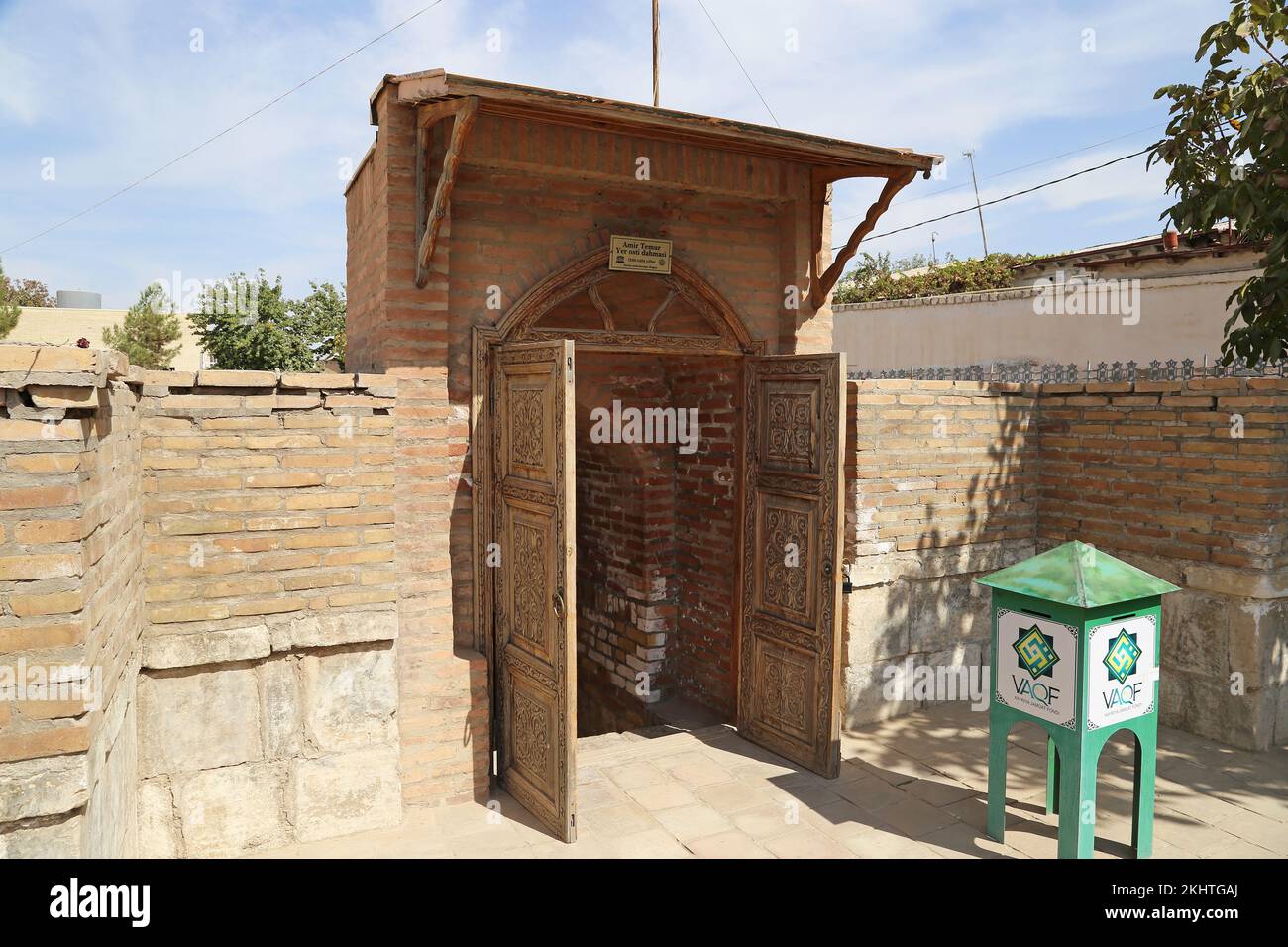 Cripta di Amir Temur, complesso di AK Saray (Palazzo Bianco), Via Ipak Yuli, Shakhrisabz, Provincia di Qashqadaryo, Uzbekistan, Asia centrale Foto Stock