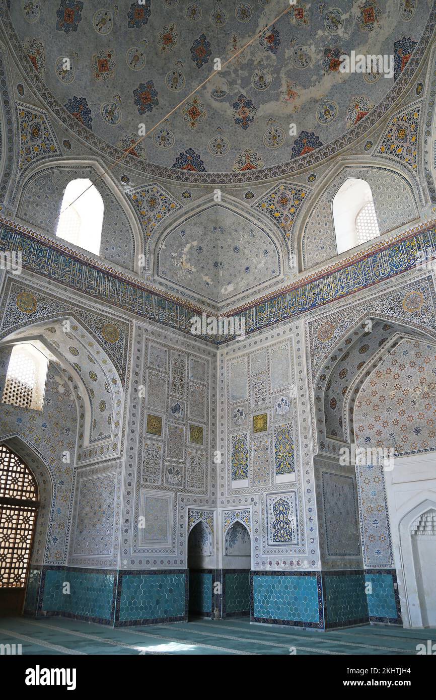 Moschea di Kok Gumbaz (cupola blu), complesso di AK Saray (Palazzo bianco), Via Ipak Yuli, Shakhrisabz, Provincia di Qashqadaryo, Uzbekistan, Asia centrale Foto Stock