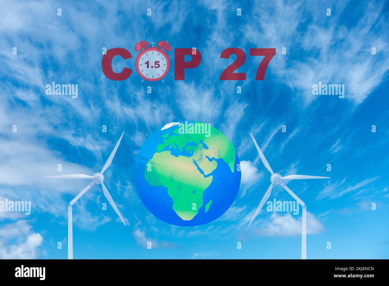 Mappa dell'Africa tra turbine eoliche rotte. Riscaldamento globale, crisi climatica, siccità, danni e perdite COP 27, cambiamento climatico, concetto di zero netto Foto Stock