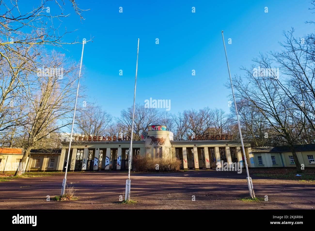 Porta d'ingresso a Trabrennbahn Karlshorst, Berlino, Germania Foto Stock