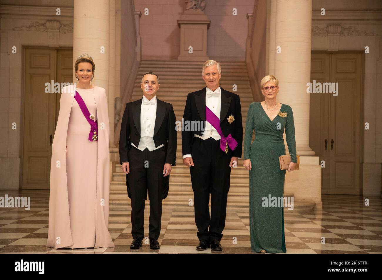 Regina Mathilde del Belgio, Svizzera il Presidente Ignazio Cassis, il Re Filippo - Filip del Belgio e la moglie del Presidente della Svizzera Paola Rodoni Cassis hanno fatto un quadro durante un banchetto di Stato al Palazzo durante una visita ufficiale di Stato del Presidente della Confederazione Svizzera, giovedì 24 novembre 2022, a Bruxelles. FOTO DI BELGA NICOLAS MAETERLINCK Foto Stock