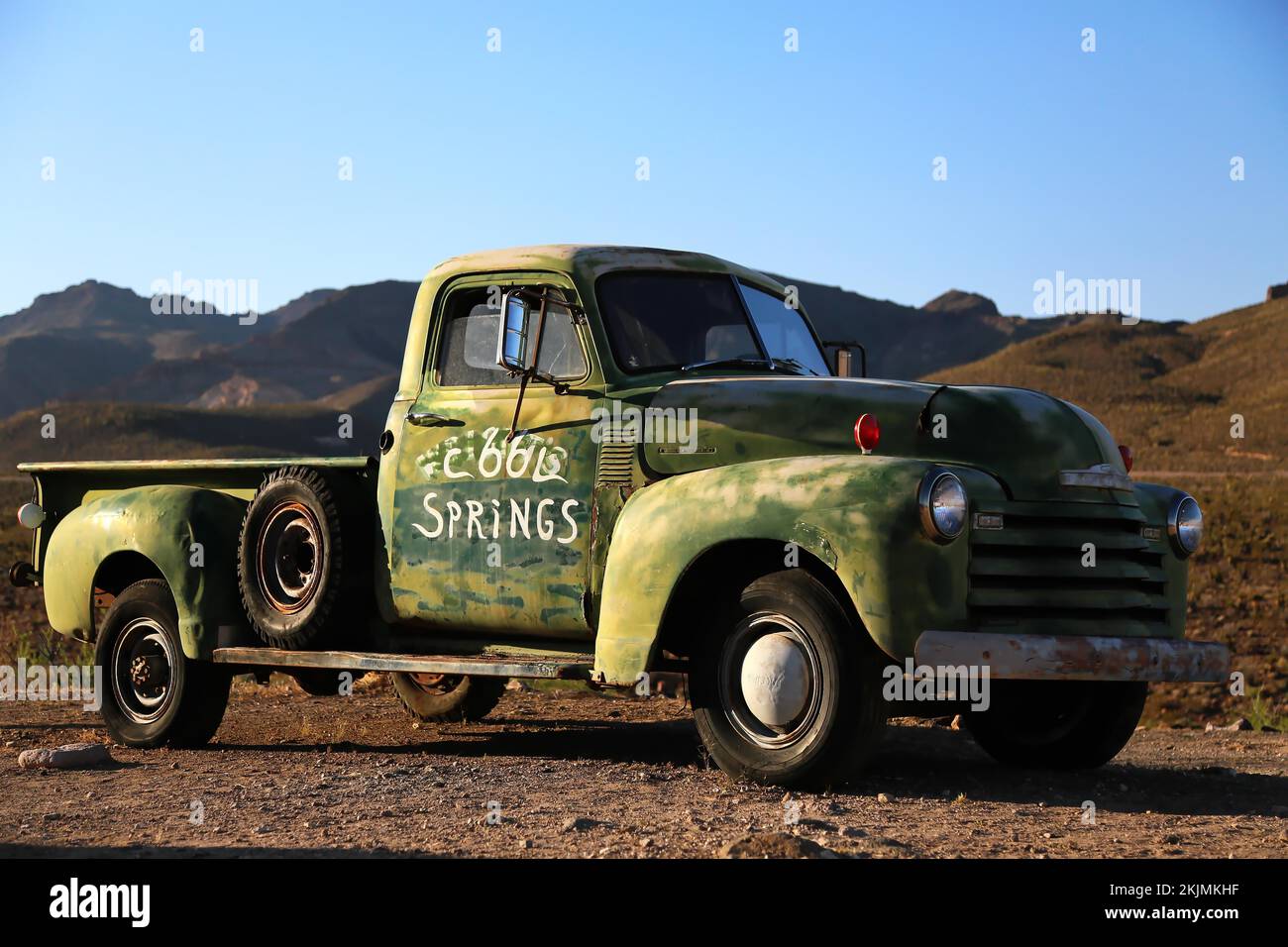 Stazione di Cool Springs sulla storica Route 66 con vista del prelievo. Oatman, Golden Valley, Arizona, Stati Uniti, Nord America Foto Stock