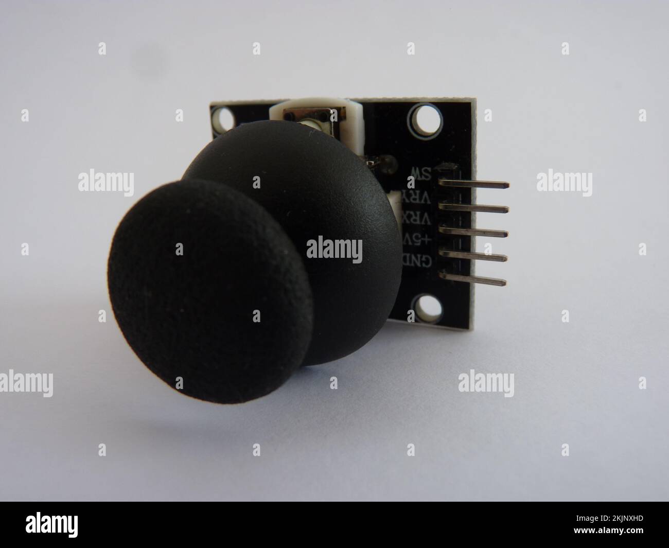 Schermo e modulo per costruire progetti elettronici su sfondo bianco Foto Stock