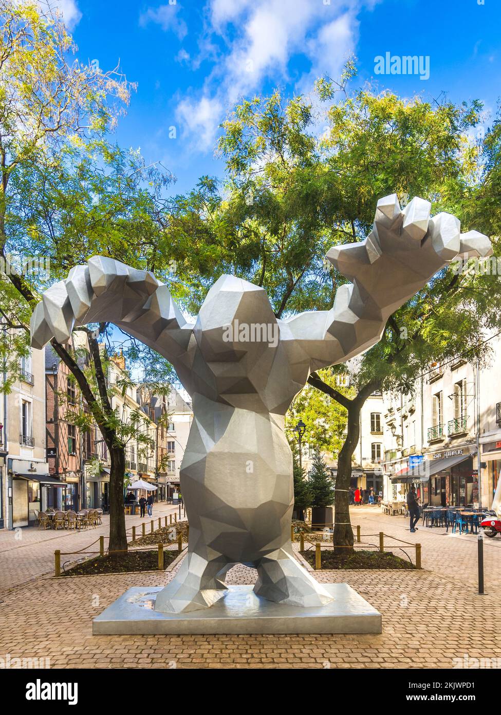 Statua di scultura 'le monstre' dell'artista Xavier Veilhan in Place du Grand Marché, Tours, Indre-et-Loire (37), Francia. Foto Stock