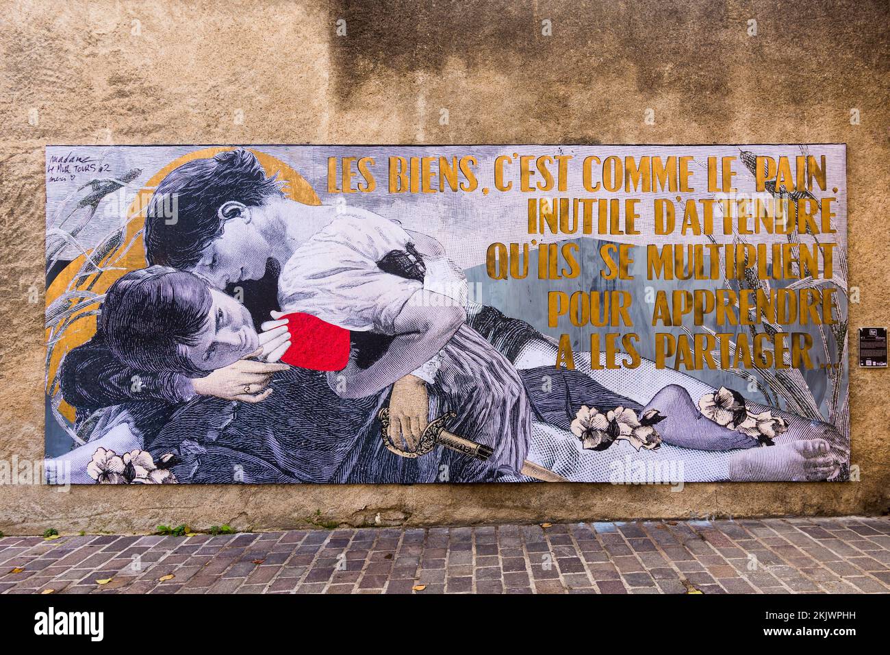 Temporaty Street art pannello di amanti di Madame, attrice e scenografo a Tours, Indre-et-Loire (37), Francia. Foto Stock