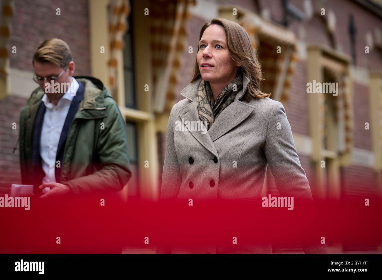 L'Aia, Paesi Bassi. 25th Nov 2022. L'Aia, Paesi Bassi. 25th Nov 2022. L'AIA - Hanke Bruins slot, Ministro degli interni e delle Relazioni con il Regno, parla alla stampa al Binnenhof prima del Consiglio settimanale dei Ministri. ANP PHIL NIJHUIS netherlands OUT - belgium OUT Credit: ANP/Alamy Live News Credit: ANP/Alamy Live News Foto Stock