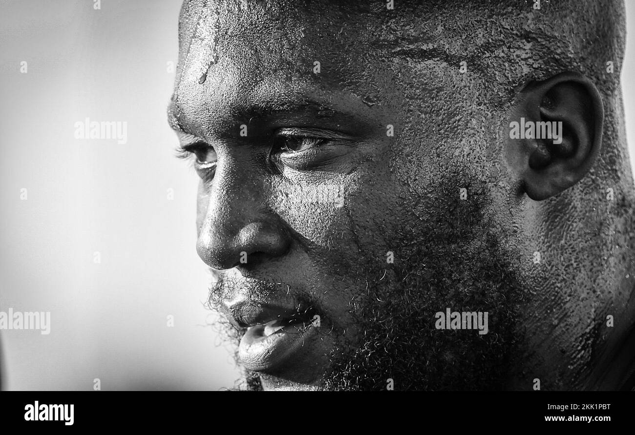 Romelu Lukaku in Belgio ha illustrato durante una sessione di allenamento della nazionale belga di calcio The Red Devils, all'Hilton Salwa Beach Resort di Abu Samra, Stato del Qatar, venerdì 25 novembre 2022. I Red Devils si preparano per il prossimo gioco alla Coppa del mondo FIFA 2022 in Qatar. BELGA PHOTO VIRGINIE LEFOUR Foto Stock