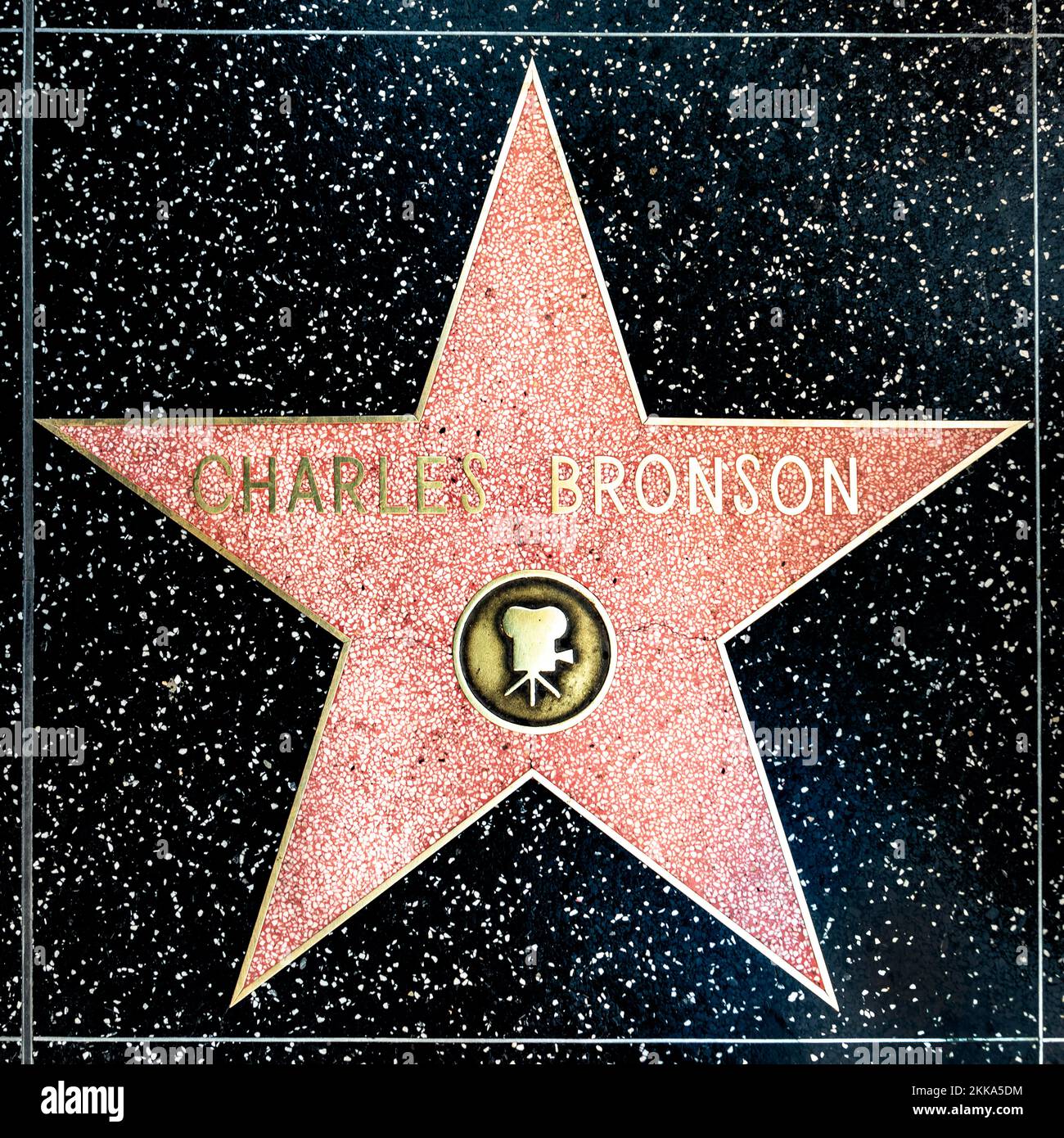 Los Angeles, USA - 17 marzo 2019:primo piano di Star sulla Hollywood Walk of Fame per Charles Bronson. Foto Stock