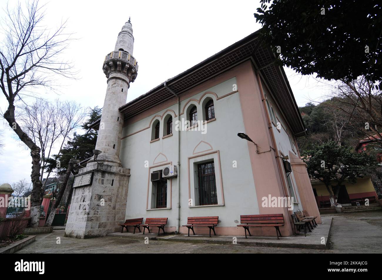 Situato nel Beykoz della Turchia, Fatih Sultan Mehmet Moschea è stato costruito nel 15th ° secolo. La moschea, che è stata distrutta nel tempo, è stato Foto Stock