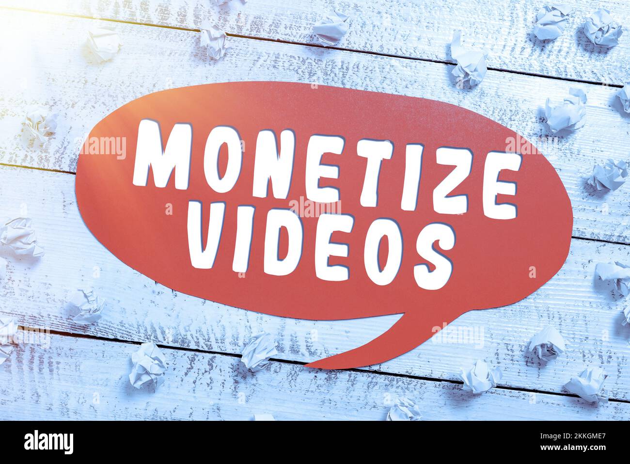 Segno che mostra Monetizza video. Processo fotografico concettuale per guadagnare denaro dai tuoi video di YouTube caricati Foto Stock