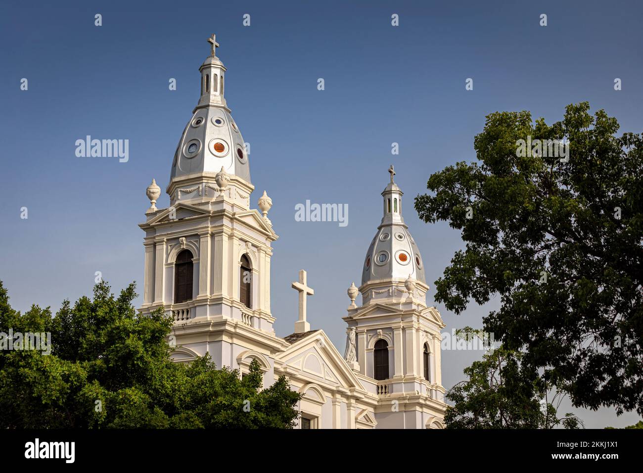 Torre della cattedrale di Ponce, sull'isola tropicale dei Caraibi di Puerto Rico, USA. Foto Stock