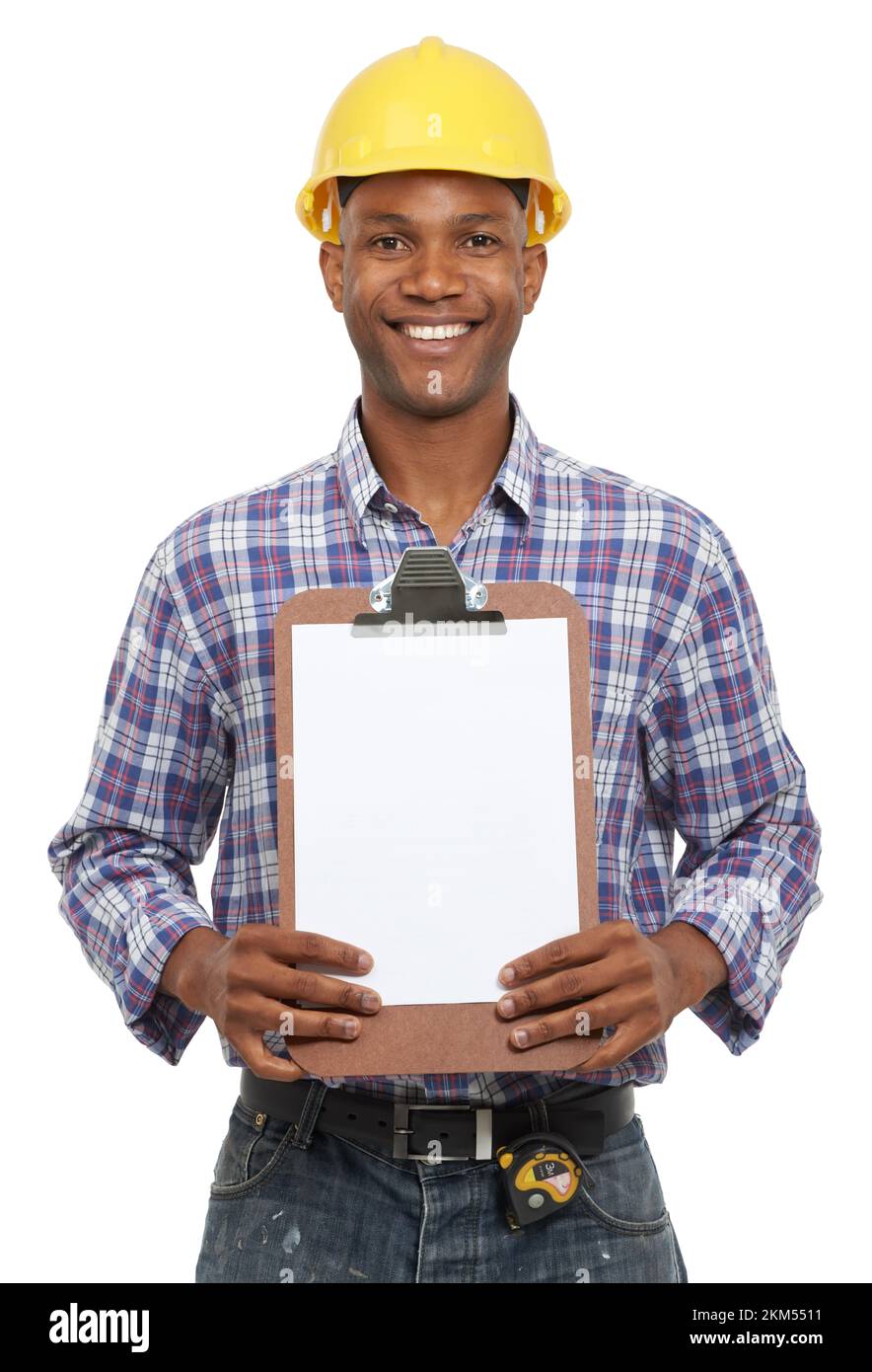 Studio ritratto di uomo nero in costruzione con mockup spazio per marchio, pubblicità o marketing checklist. Posizionamento del prodotto, handyman o felice Foto Stock