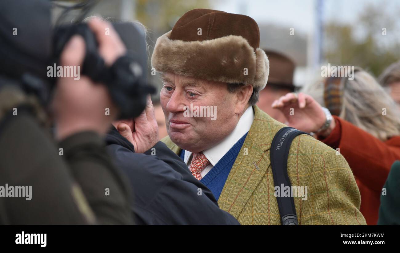 Newbury, Regno Unito. 26th Nov 2022. Nicky Henderson affronta la stampa al Newbury Racecourse, davanti alla brillante storia di Constitution Hill nel Betfair Fighting Fifth di Newcastle, Regno Unito. Credit: Paul Blake/Alamy Live News. Foto Stock