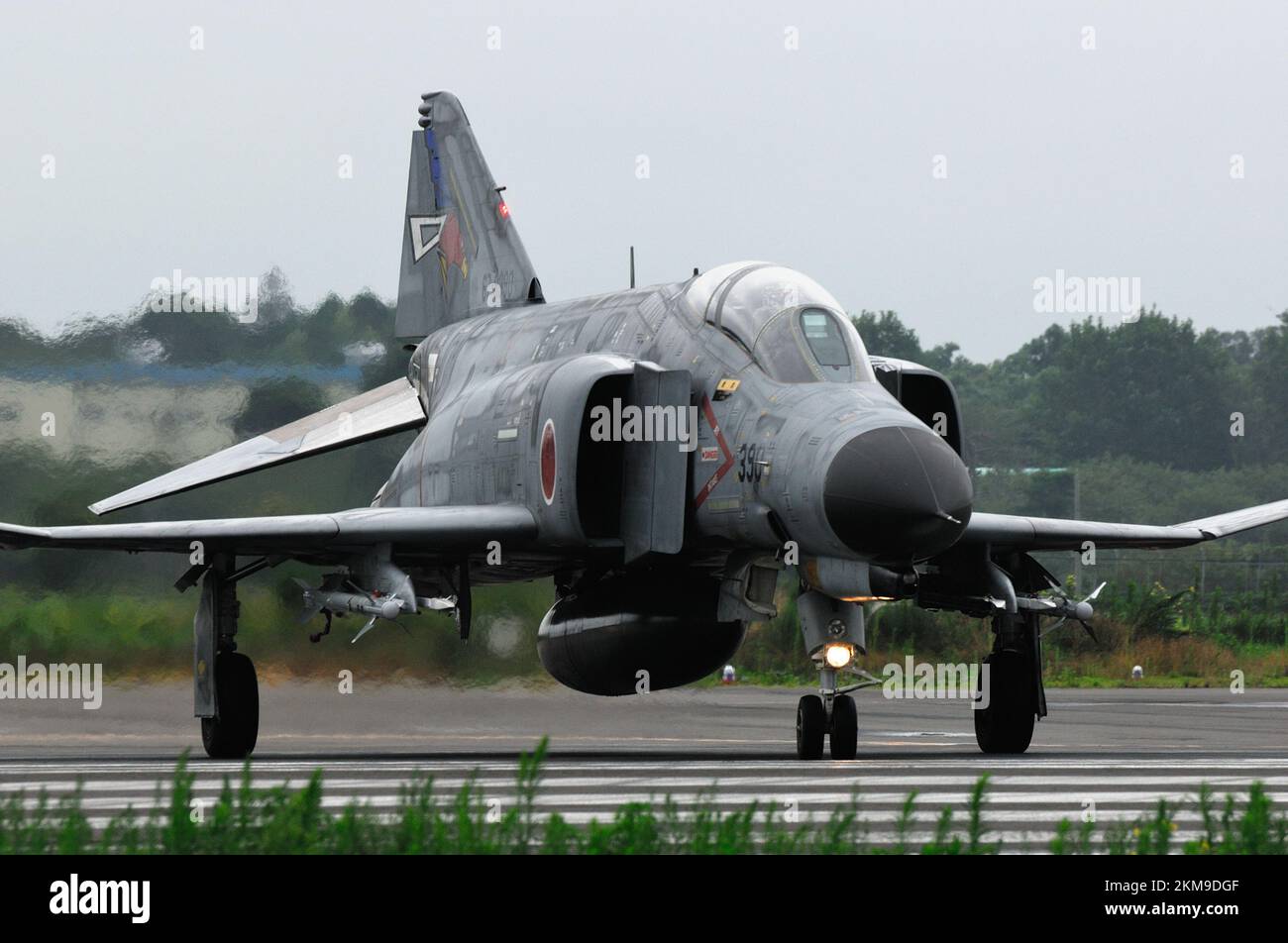 Prefettura di Ibaraki, Giappone - 03 agosto 2009: Aereo da combattimento giapponese McDonnell Douglas F-4EJ-kai Phantom II. Foto Stock