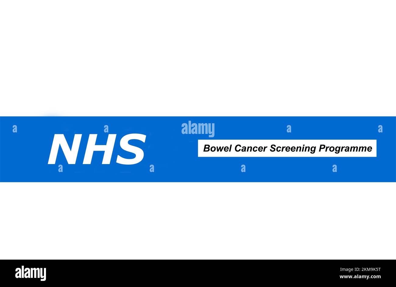 Il segno e la formulazione del NHS dalla scatola di prova del cancro dell'intestino. Foto Stock