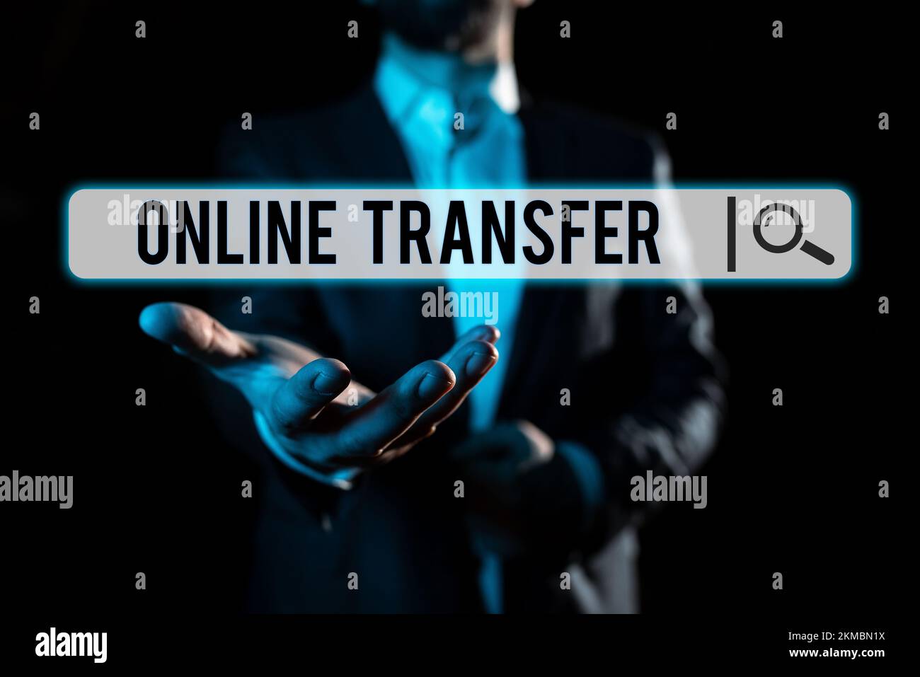 Didascalia di testo con trasferimento in linea. L'approccio aziendale autorizza un trasferimento di fondi su un trasferimento elettronico di fondi Foto Stock