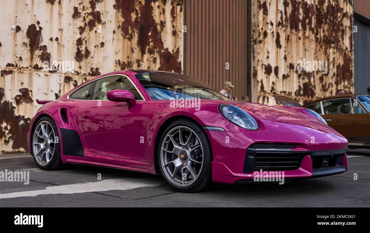 Ruby Star Porsche 911, in mostra allo Scramble di ottobre tenutosi presso il Bicester Heritage Centre il 9th ottobre 2022 Foto Stock