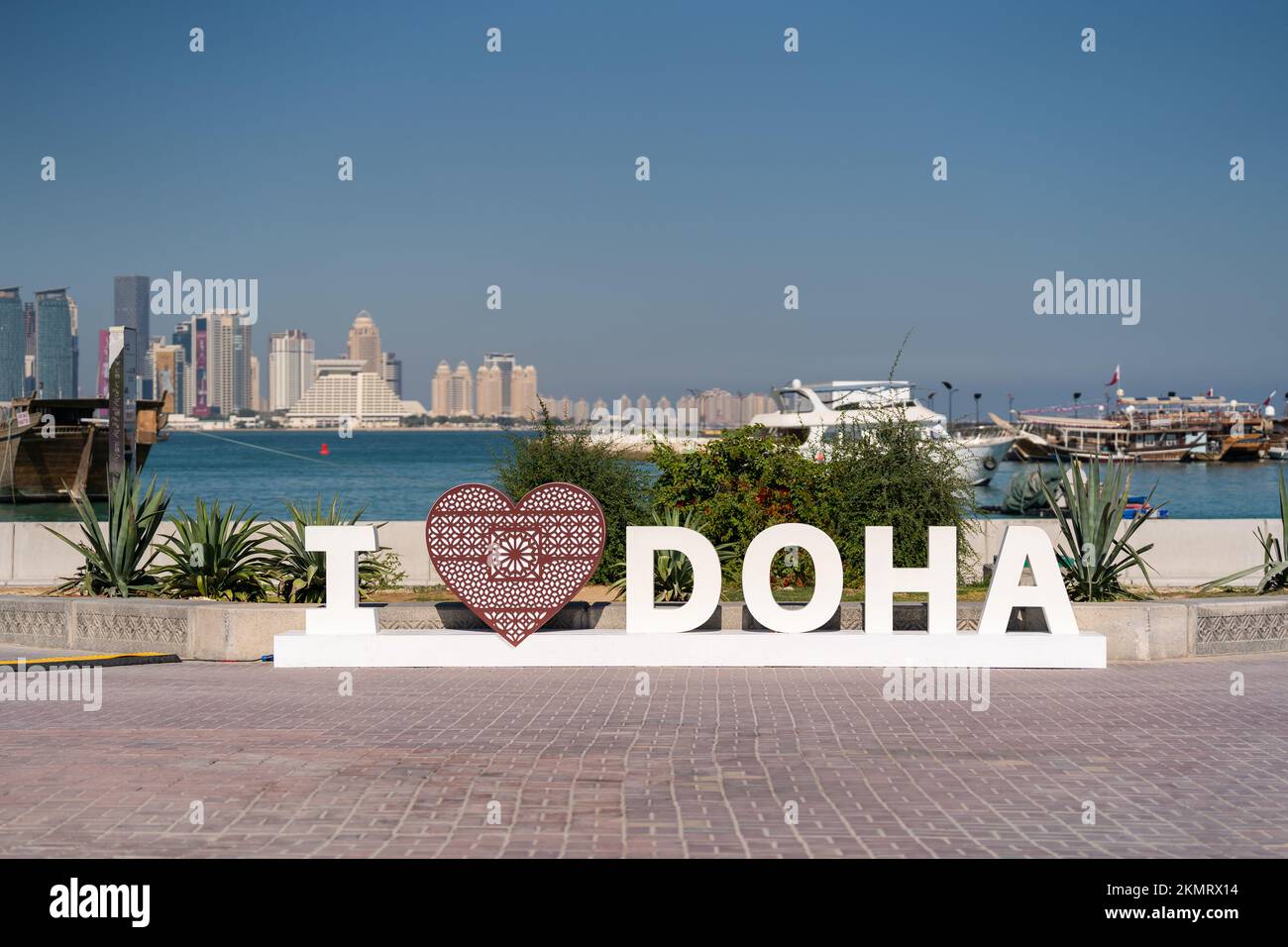 Mi piace Doha segno in Doha Corniche, Qatar. Foto Stock