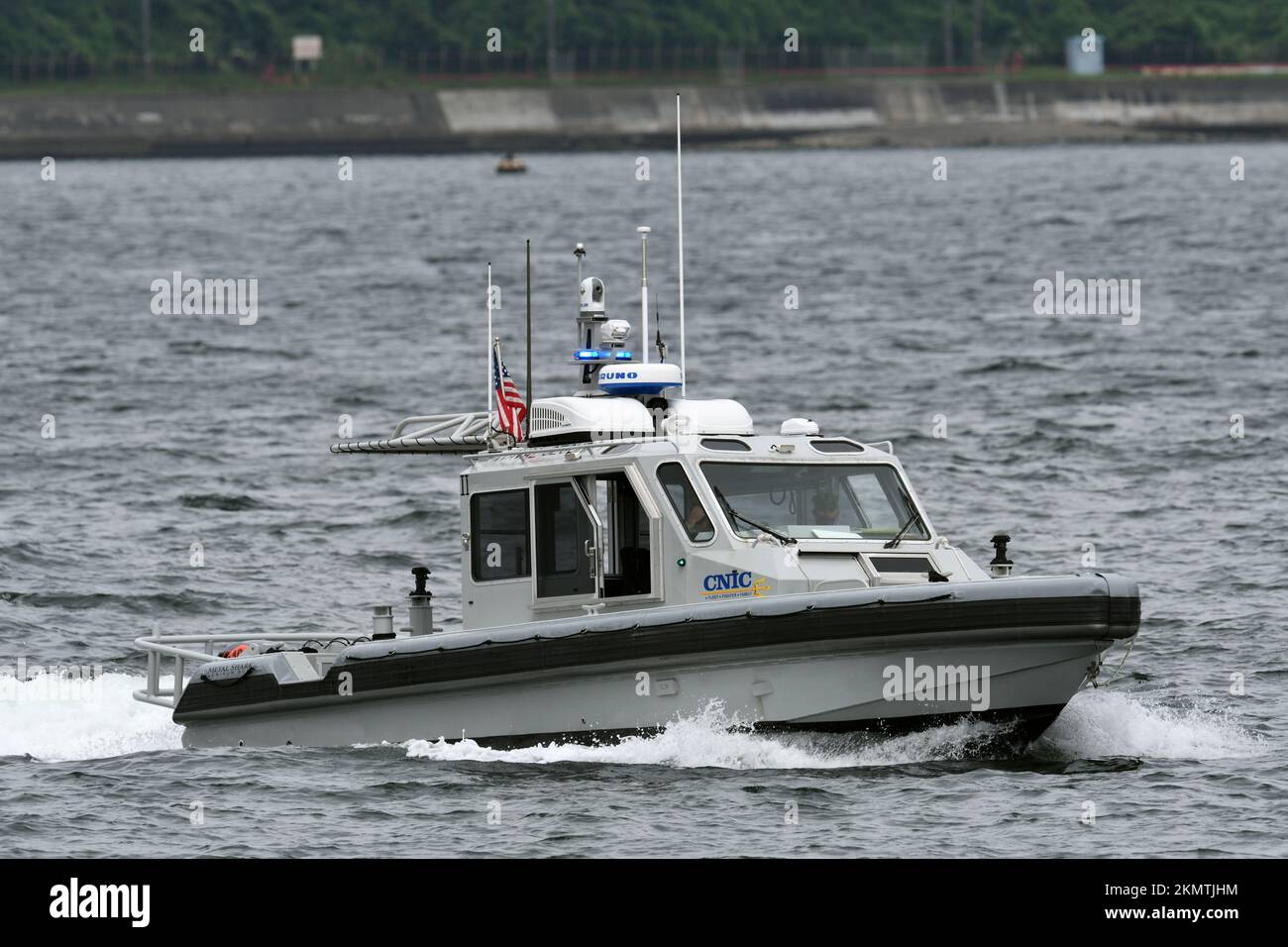 Prefettura di Kanagawa, Giappone - 05 settembre 2021: Nave di pattuglia Defiant Metal Shark 32 della Marina degli Stati Uniti. Foto Stock