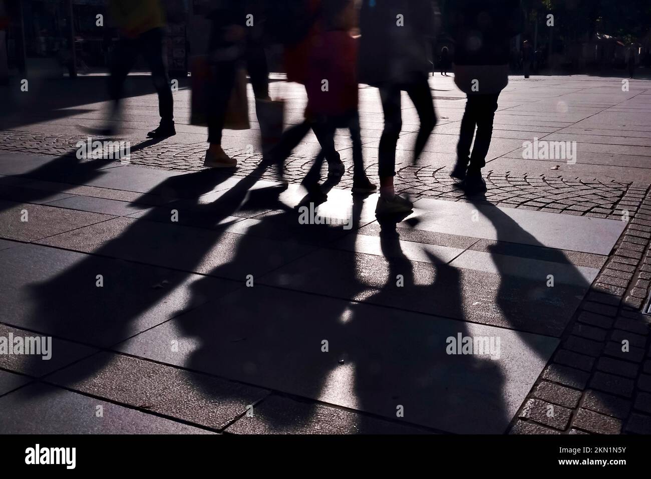 Il trambusto della grande città nel periodo pre-Natale, lunga esposizione, Germania, Europa Foto Stock