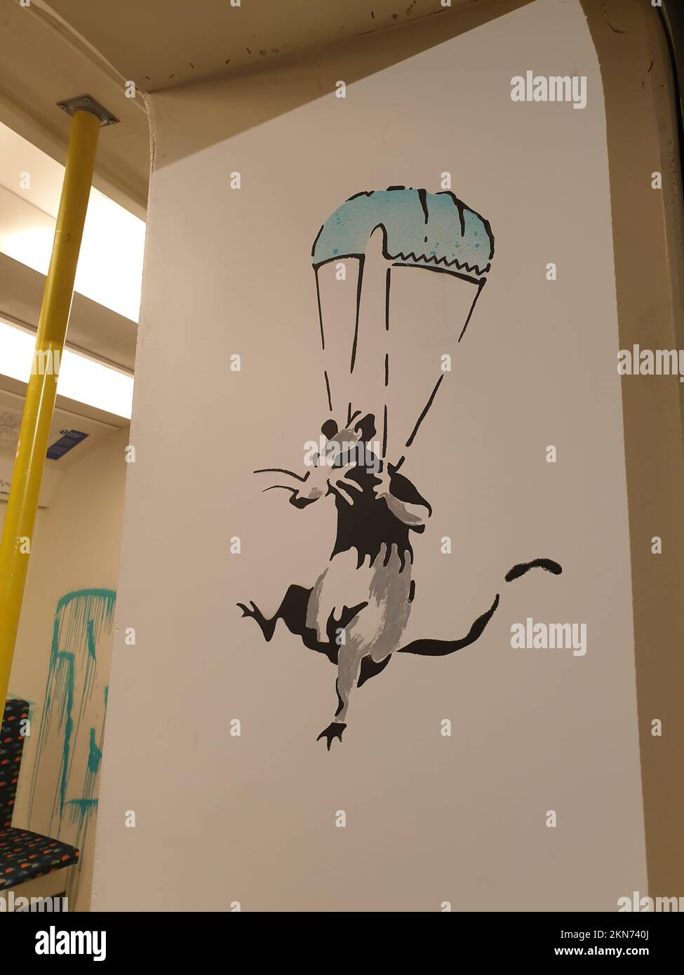 'Parachuting Rat' - Banksy Ausstellung in Mülheim-Ruhr Foto Stock