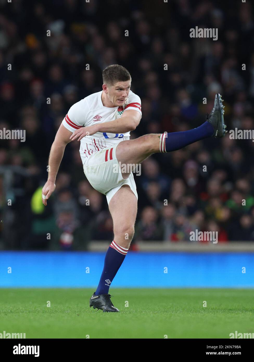 Londra INGHILTERRA - Novembre 26: Owen Farrell in Inghilterra durante la partita Autumn International Series tra l'Inghilterra contro il Sud Africa a Twickenham stad Foto Stock