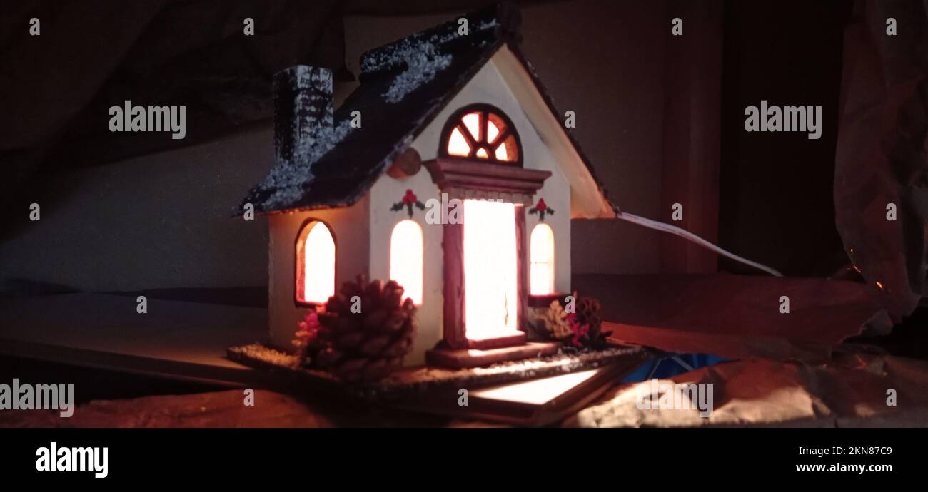 La Cèche de Noel dans une église francaise. Foto Stock