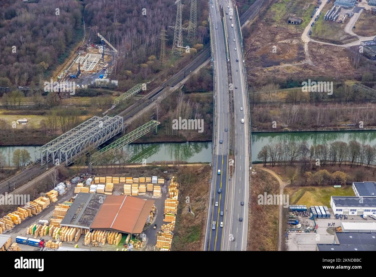 Vista aerea, stress test del ponte Emscher dell'autostrada A43 e del ponte ferroviario sul fiume Emscher e sul canale Reno-Herne nel Baukau-W. Foto Stock