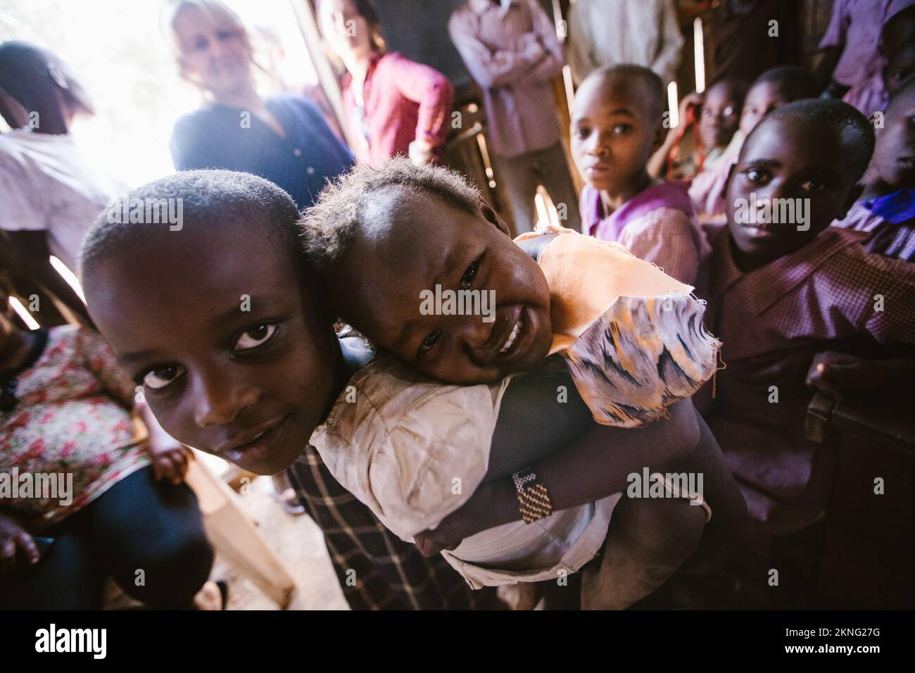 Monte Elgon, Kenya - 01.25.2017: Ritratto di un bambino afroamericano. Un team missionario è venuto per aiutare i bambini senza casa. Foto Stock